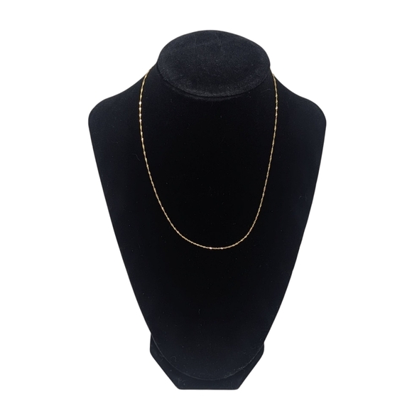 18k Solid Gold 16" Dainty Chain - Picture 3 of 5